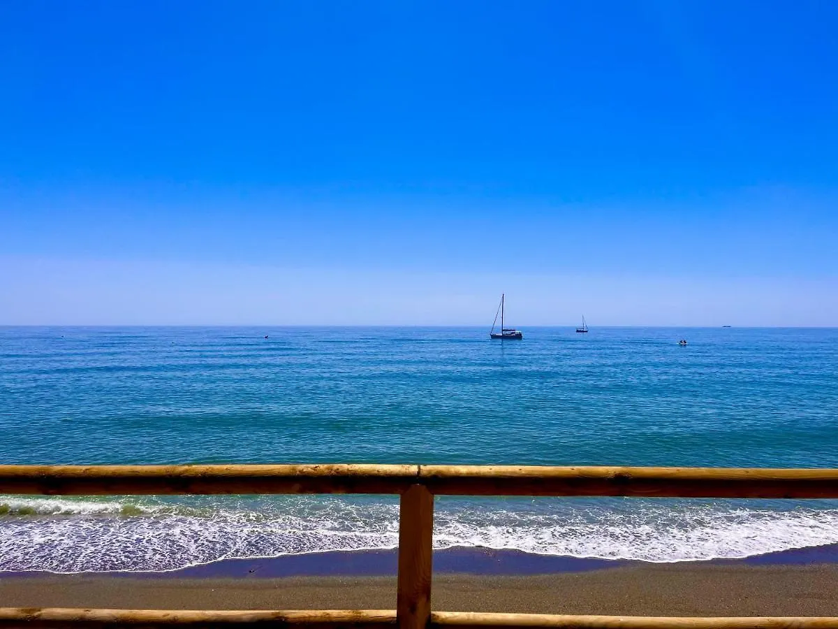 Holiday home Villa Alboran Beachfront 9Pax Torre de Benagalbon
