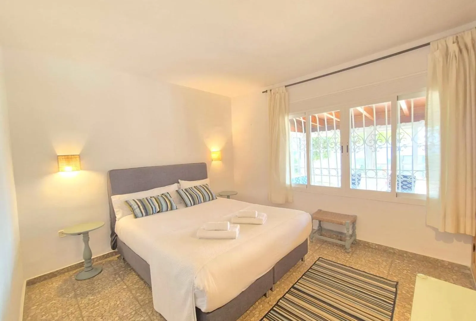 Holiday home Villa Alboran Beachfront 9Pax Torre de Benagalbon